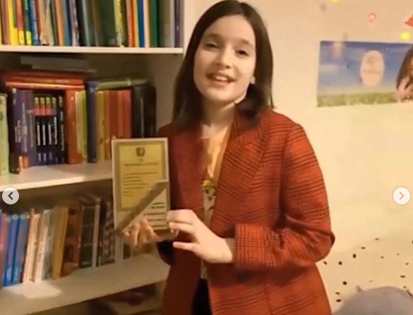 Девочка из Берлина выиграла в конкурсе чтецов поездку в Югру