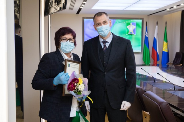 НКО Сургутского района получили от главы благодарности и сотни тысяч рублей на добрые дела