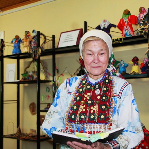 Носительнице традиций КМНС из Русскинской Надежде Покачевой исполнилось 70 лет