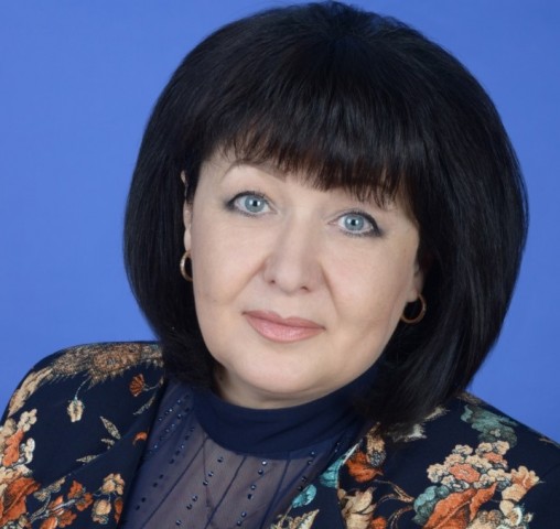 Юбилейную дату отмечает почётный житель Лянтора - педагог Ирина Шибаева
