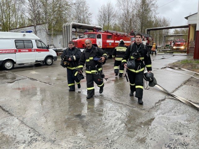 ​На станции скорой помощи Лянтора прошли пожарные учения
