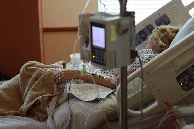 В Костроме 4 пенсионерки с хроническими заболеваниями скончались от COVID-19