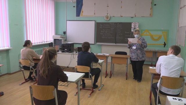 ​Больше всего выпускников Сургутского района выбрали для сдачи ЕГЭ профильный русский язык