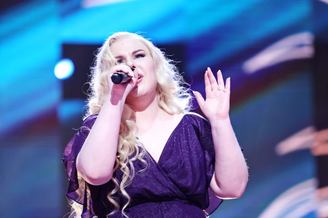 На победу в популярном музыкальном ТВ-шоу претендует Ксения Бахчалова, которая выросла в Барсово