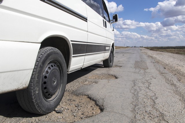 На Ямале за сезон отремонтировано и проложено 400 км дорог