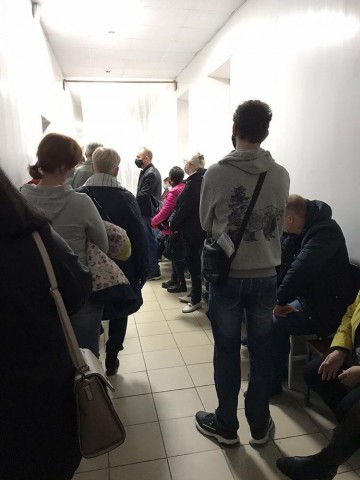 В Волгограде пациенты жалуются на очереди в поликлиниках
