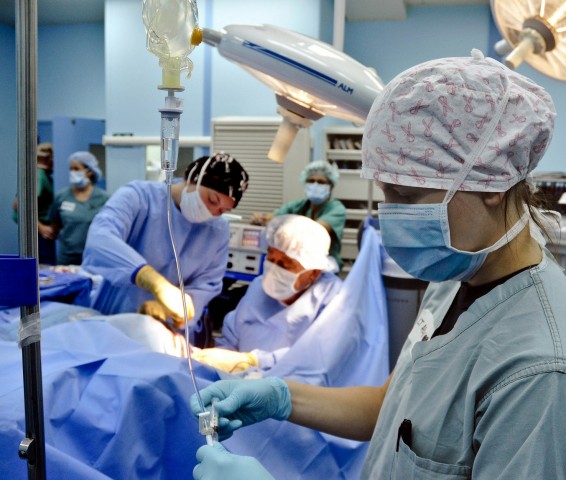 Тюменские офтальмологи ОКБ №1 вернули зрение пациентке