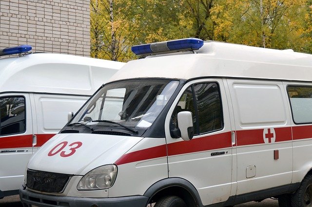 Пожилая жительница Липецка скончалась у входа в поликлинику №2 Пожилая жительница Липецка скончалась у входа в поликлинику №2