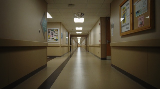 Ковидных больных госпитализируют в коридоры ЦРБ в Волгоградской области