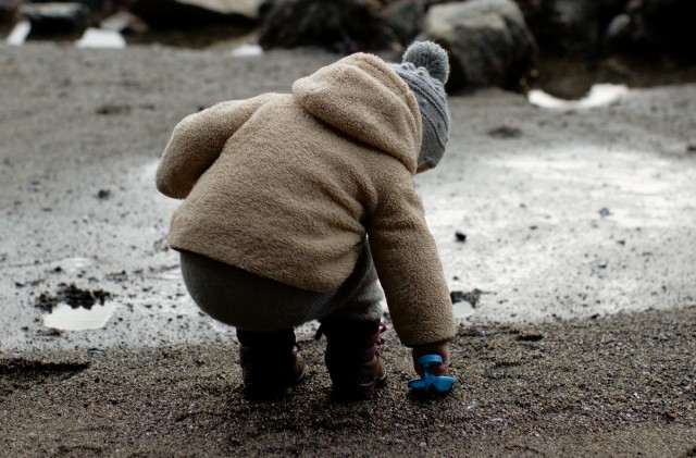 2-летнего ребёнка забыли на улице после прогулки в частном детском саду Пскова