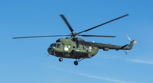 Вертолёт ЮТэйр вернулся на площадку вылета Нового Уренгоя из-за отказа авиагоризонта