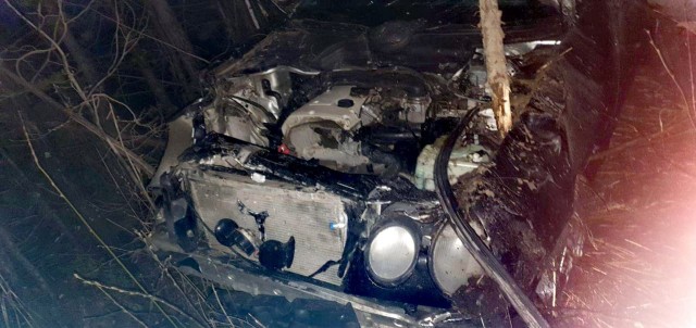 В Югре водитель погиб после опрокидывания "Мерседеса"