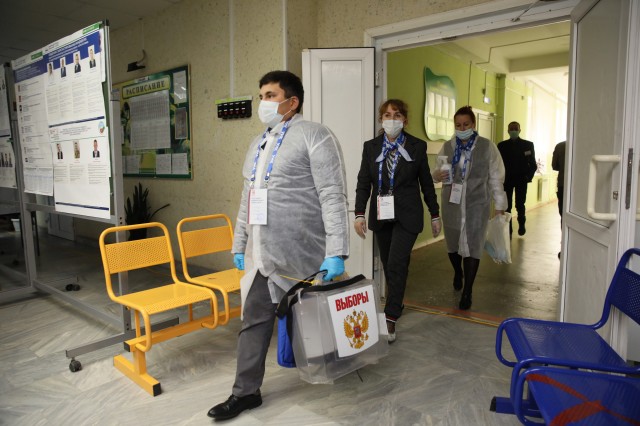 В Югре не было жалоб на хранение бюллетеней после первого дня голосования В Югре не было жалоб на хранение бюллетеней после первого дня голосования