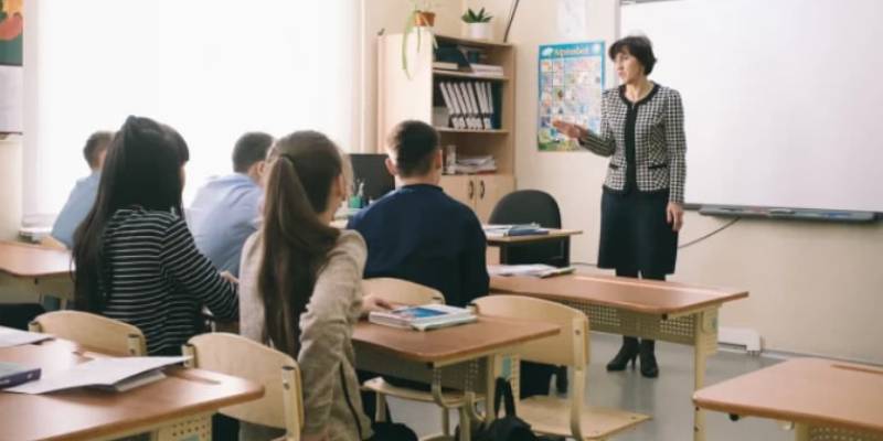 В ХМАО директора школы уволили по «статье» за непройденную аттестацию