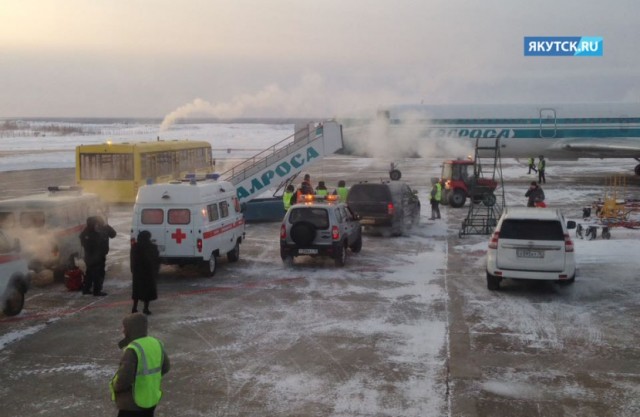В Мирном совершил вынужденную посадку самолет Ту-154