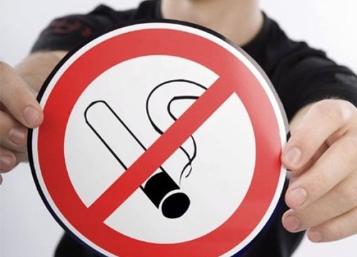 Минздрав предложил запретить продажу табака родившимся после 2014 года