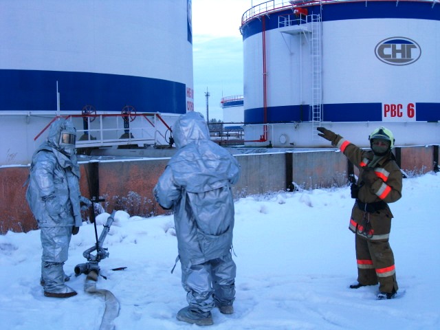 В Сургутском районе потушили условное возгорание резервуара для нефти