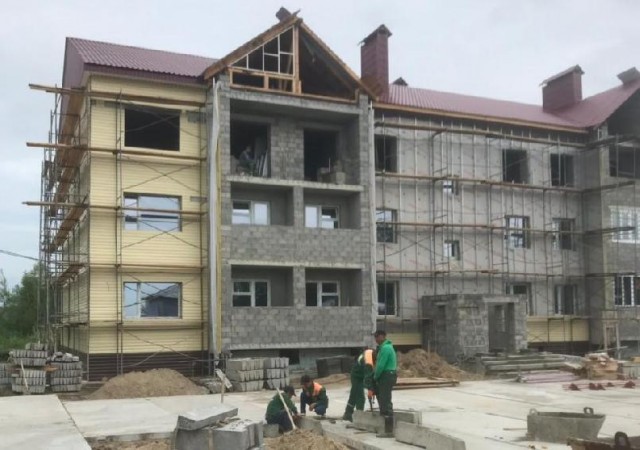 В Локосово завершается строительство жилого дома