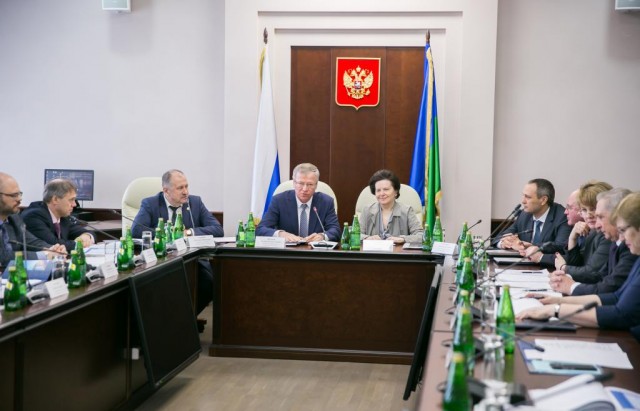 ​Наталья Комарова приняла участие в совещании арбитражных судей