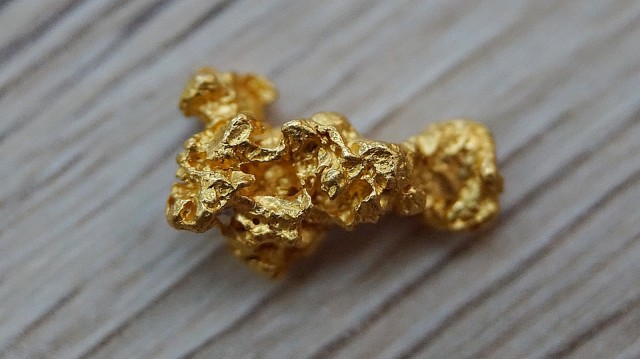 Огромный золотой самородок нашли под Хабаровском