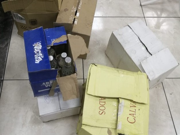 В Сургутском районе изъяли более 100 литров контрафактного алкоголя