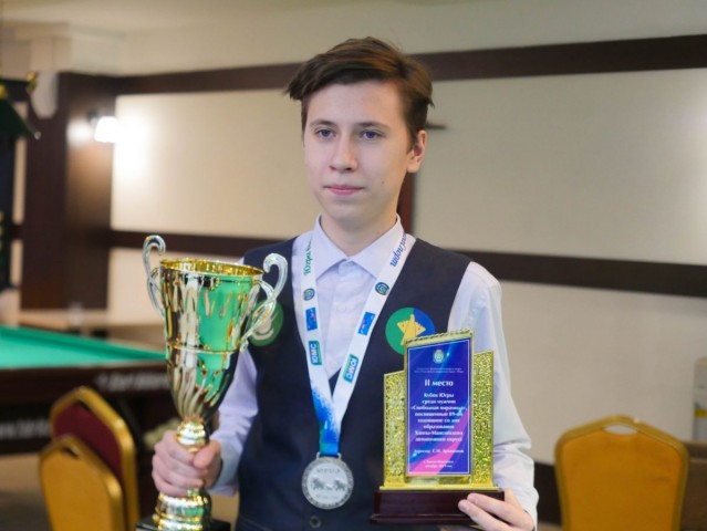 15-летний бильярдист из Лянтора стал серебряным призёром Кубка Югры среди мужчин