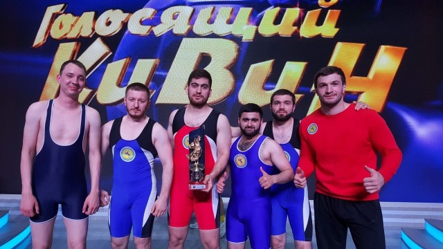 ​Кубок фестиваля «Голосящий КиВиН» впервые завоевали «Борцы» из Сургута