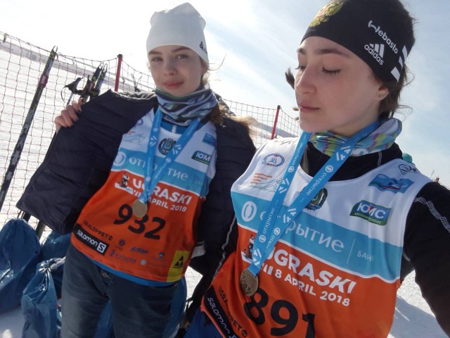 Лыжницы из Ляминой и Белого Яра приняли участие в окружных соревнованиях