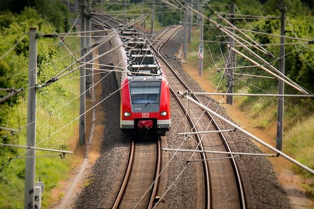 В Екатеринбурге с поезда сняли пассажира с коронавирусом