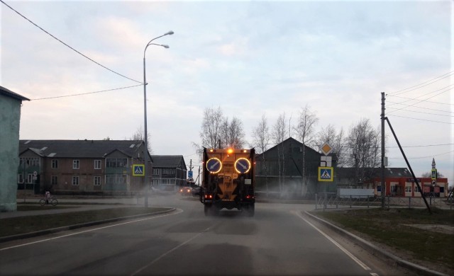 В Белом Яре продезинфицировали улицы В Белом Яре продезинфицировали улицы