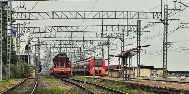 В Югре поздравили ветеранов РЖД и обсудили будущее железнодорожной инфраструктуры