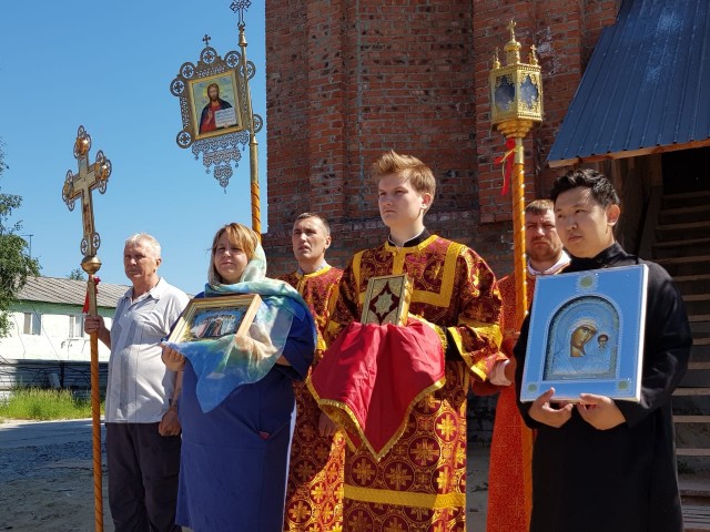 В храме в честь иконы Божией Матери «Казанская» состоялась первая служба