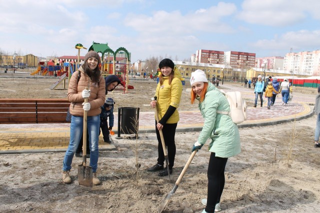 ​До свидания, пустырь. В Фёдоровском появилась Аллея Героев труда