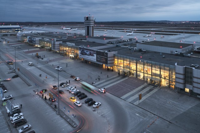 В Екатеринбурге аэропорт закрыл нелегальную стоянку для таксистов