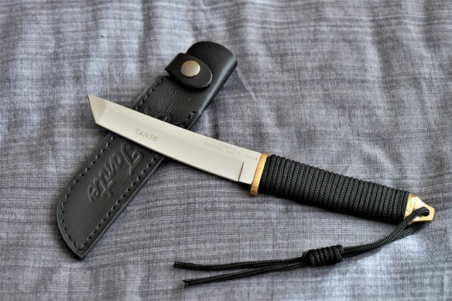 Выбирал разные. Мужчина в Ханты-Мансийске украл из магазина 21 нож