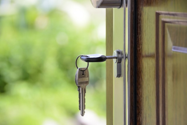 ​Более 200 нижневартовских семей получили ключи от новых квартир