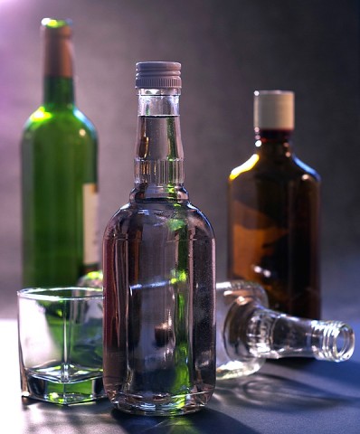 ​В Югре изъяли 30 тысяч бутылок смертельно опасного алкоголя