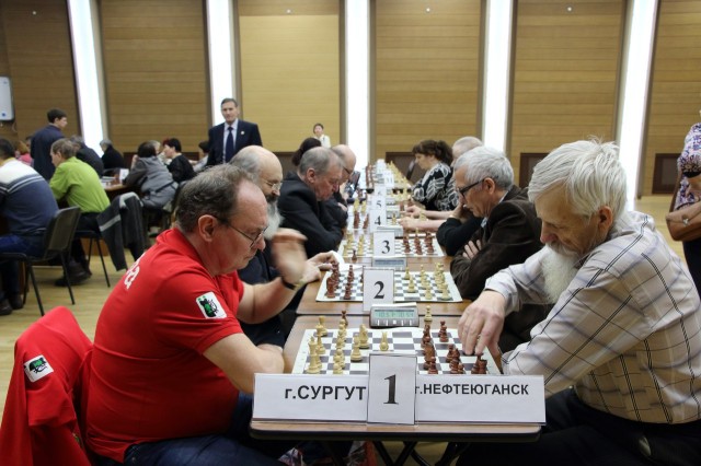 Шахматисты Сургутского района претендуют на победу в окружных состязаниях