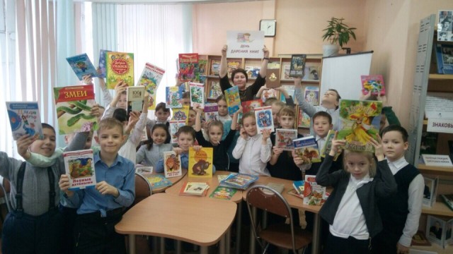 Дарили с любовью. В Сургутском районе для нуждающихся детей собрали 1666 книг