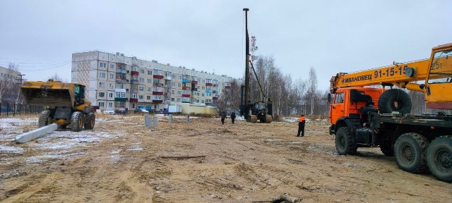 Дело благое и нужное: забита первая свая нового храма в Федоровском Сургутского района