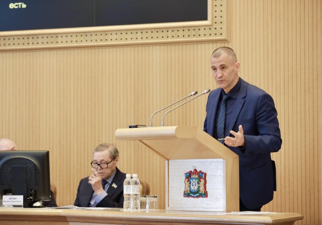 Депутаты Думы Югры утвердили отчет главы Сургутского района за 2022 год Депутаты Думы Югры утвердили отчет главы Сургутского района за 2022 год