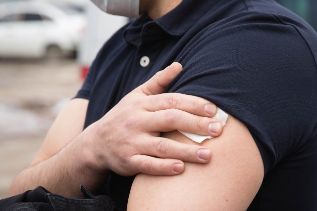 В ХМАО за неделю более чем в два раза раз увеличилось число пострадавших от укусов клещей