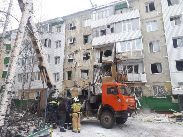 ​В Нижневартовске под завалами нашли восьмого погибшего в результате взрыва