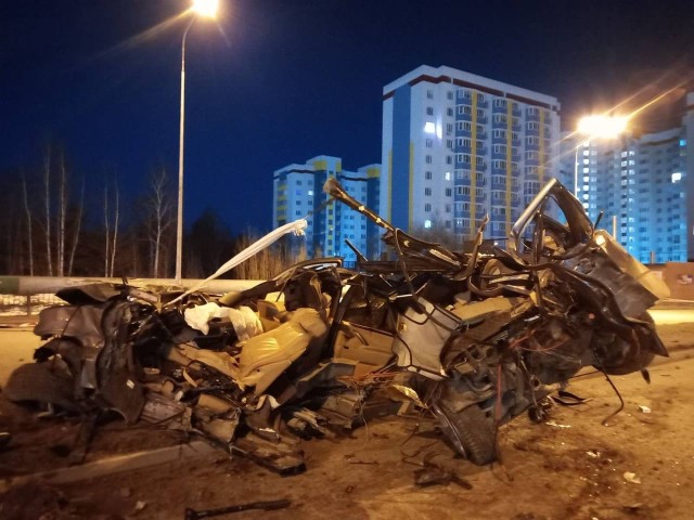 В Сургуте в жуткой аварии погиб водитель BMW