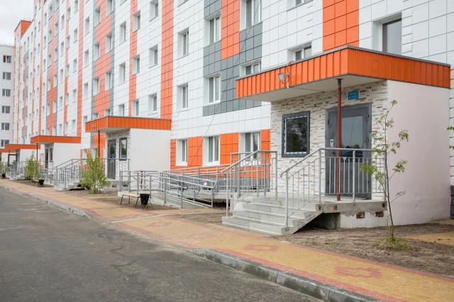 ​В Сургутском районе 10 молодых семей получили выплату на покупку квартиры