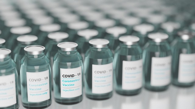 В Тюмени жители жалуются на отсутствие вакцины «Спутник Лайт»
