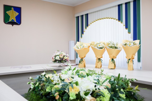 ​В Сургутском районе в первую «красивую» дату 2023 года поженились 10 пар