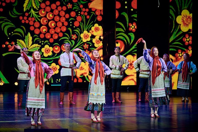 В Сургуте в рамках года корпоративной культуры профсоюза образования состоялся концерт