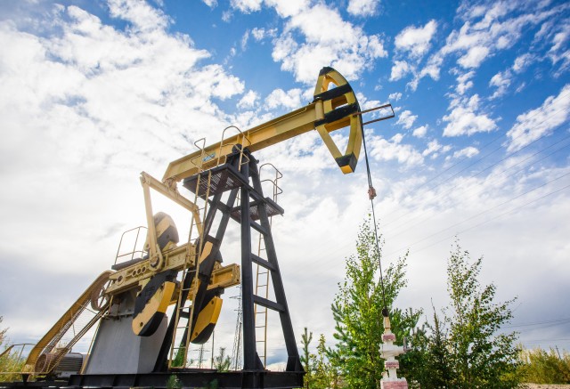 Сургутнефтегаз выделит 35 миллиардов рублей на выплату дивидендов Сургутнефтегаз выделит 35 миллиардов рублей на выплату дивидендов