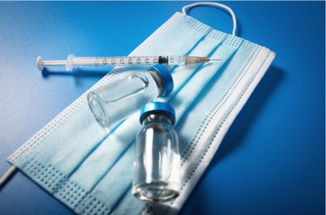 ​Инсайд: власти ХМАО провели экстренное совещание из-за вакцины от COVID-19